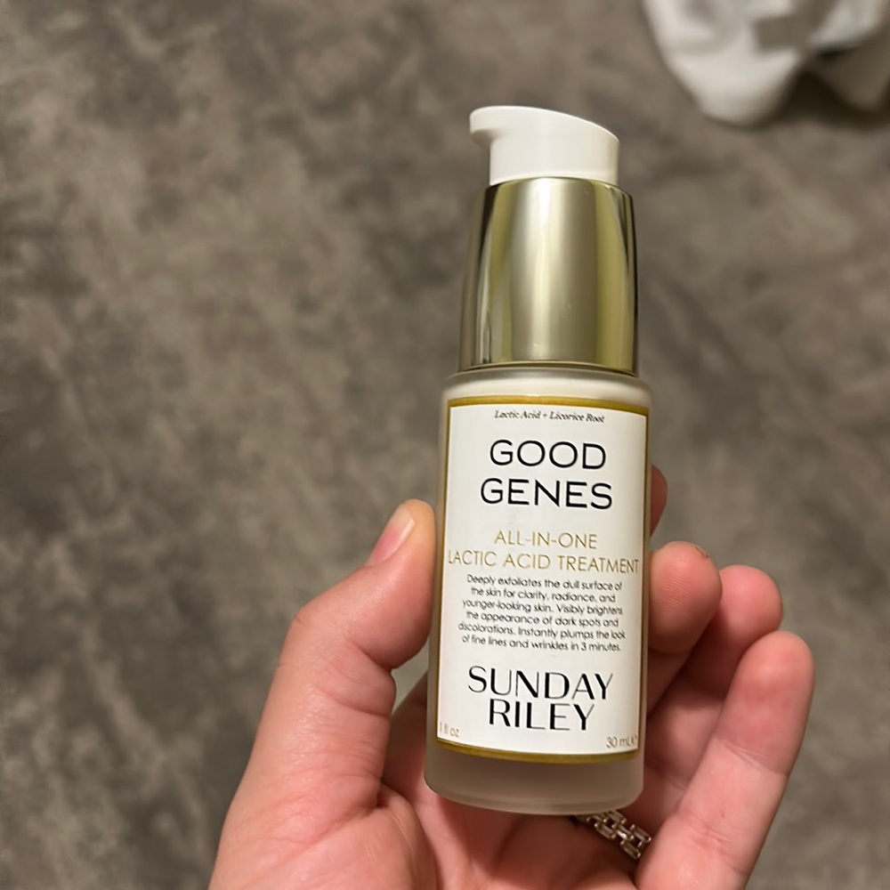 Good genes lactic acid treatment. Sunday Riley